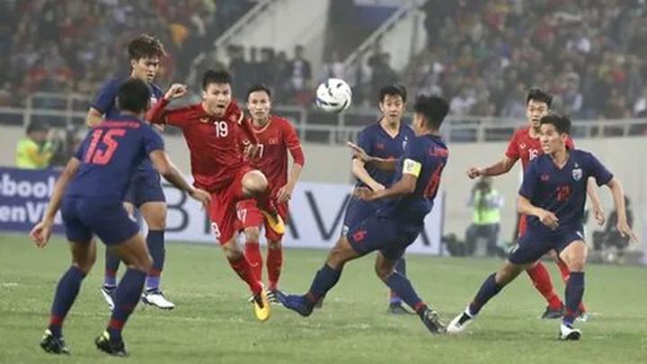 Từ Phụ nữ tuổi này dễ có